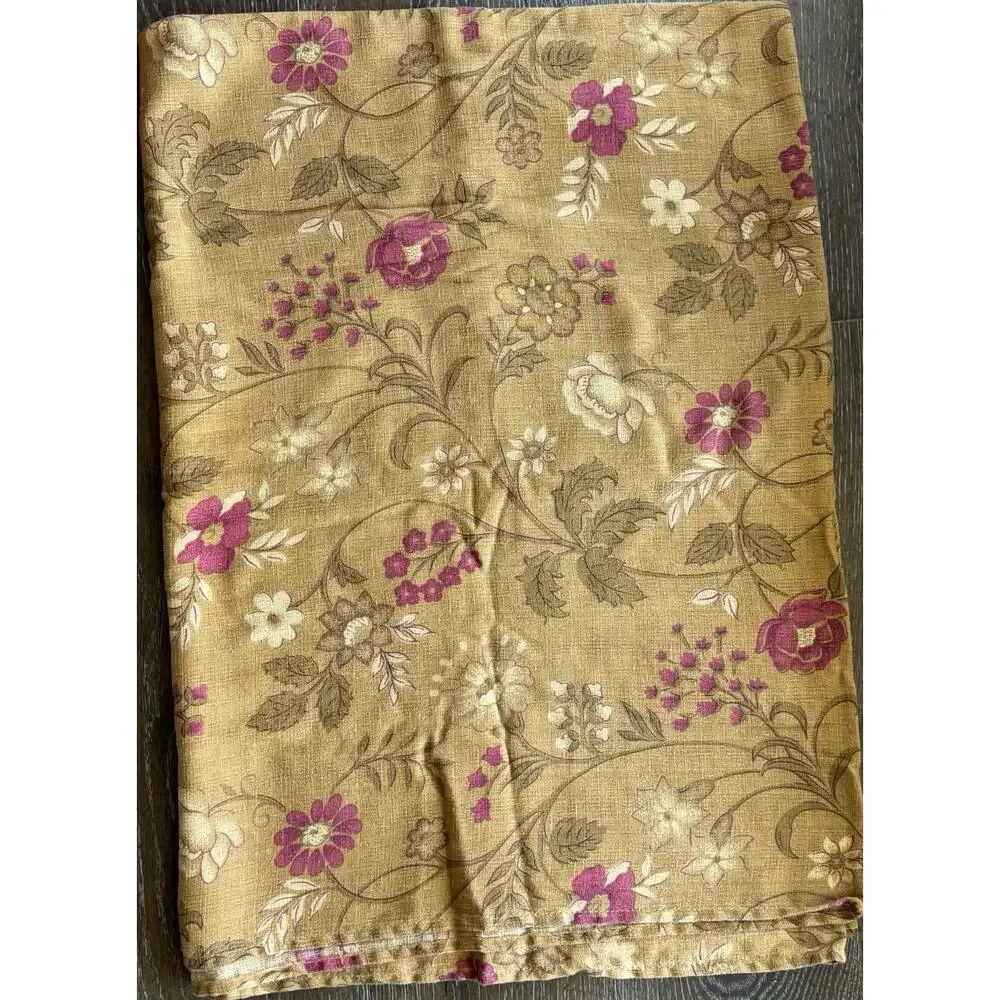 Stokes & Sur La Table Tablecloth & 4 Cloth Napkins Set Raspberry Floral 60 x 84